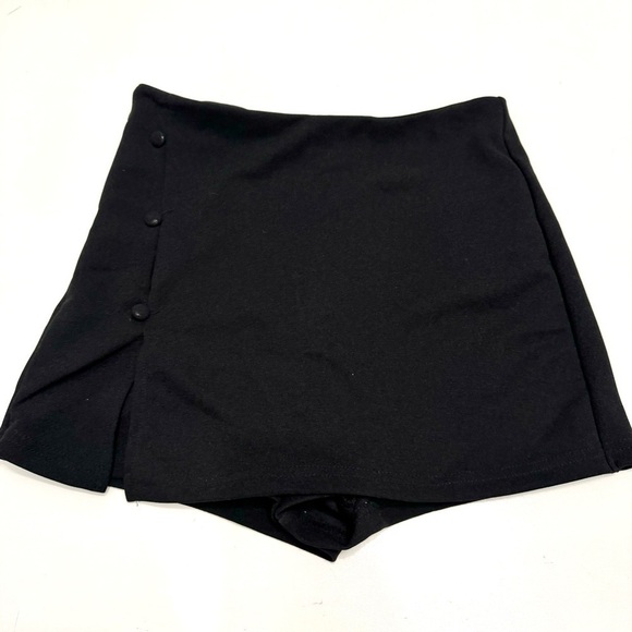 SHEIN solid button detail split skort black size small - Picture 5 of 12